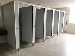 Tại sao nên chọn thi công vách ngăn nhà vệ sinh compact thay vì xây gạch?